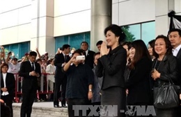 Thái Lan xem xét thu hồi hộ chiếu của bà Yingluck 